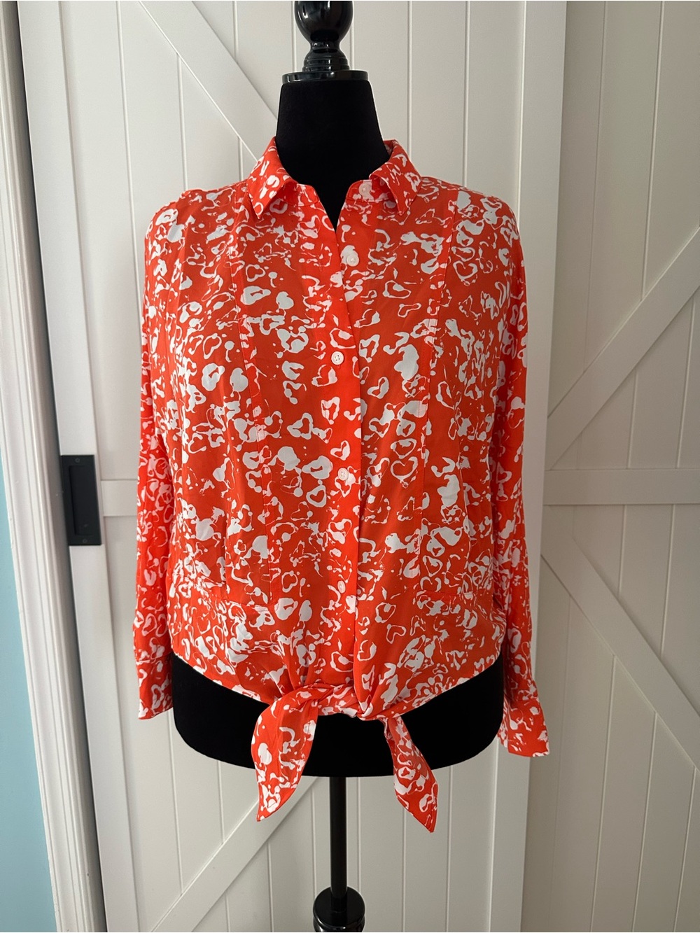 Nine West Size Large Orange White Print Tie Front Button Down Blouse